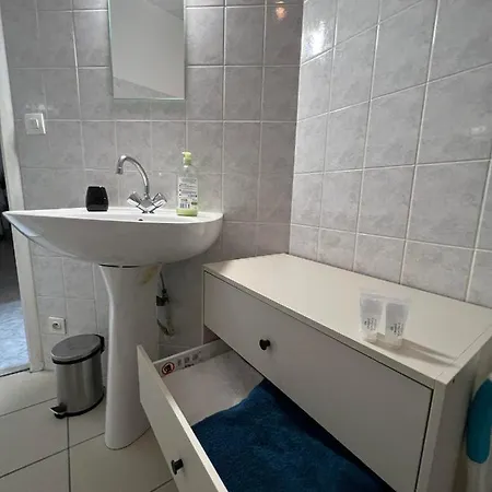 Ferienwohnung T3 50M2 Lumineux Proche Mairie - Plein Centre Carhaix-Plouguer Exterior foto